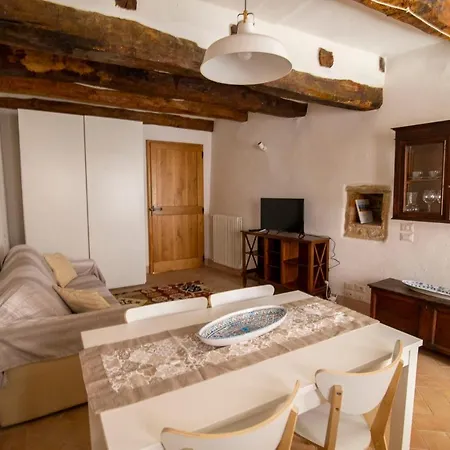 La Vernaccia - Torre Del Colle, Bevagna * Torre del Colle